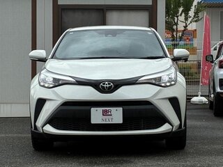 2022 Toyota C-HR I Рестайлинг, белый, 1300000 рублей, вид 2