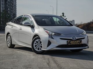 2017 Toyota Prius IV (XW50), серый, 1579000 рублей, вид 1