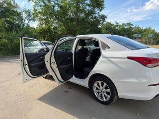 2023 Changan Alsvin, белый, 1250000 рублей, вид 4