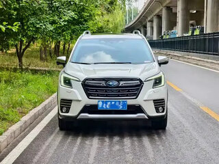 2022 Subaru Forester V Рестайлинг, белый, 2100100 рублей, вид 3
