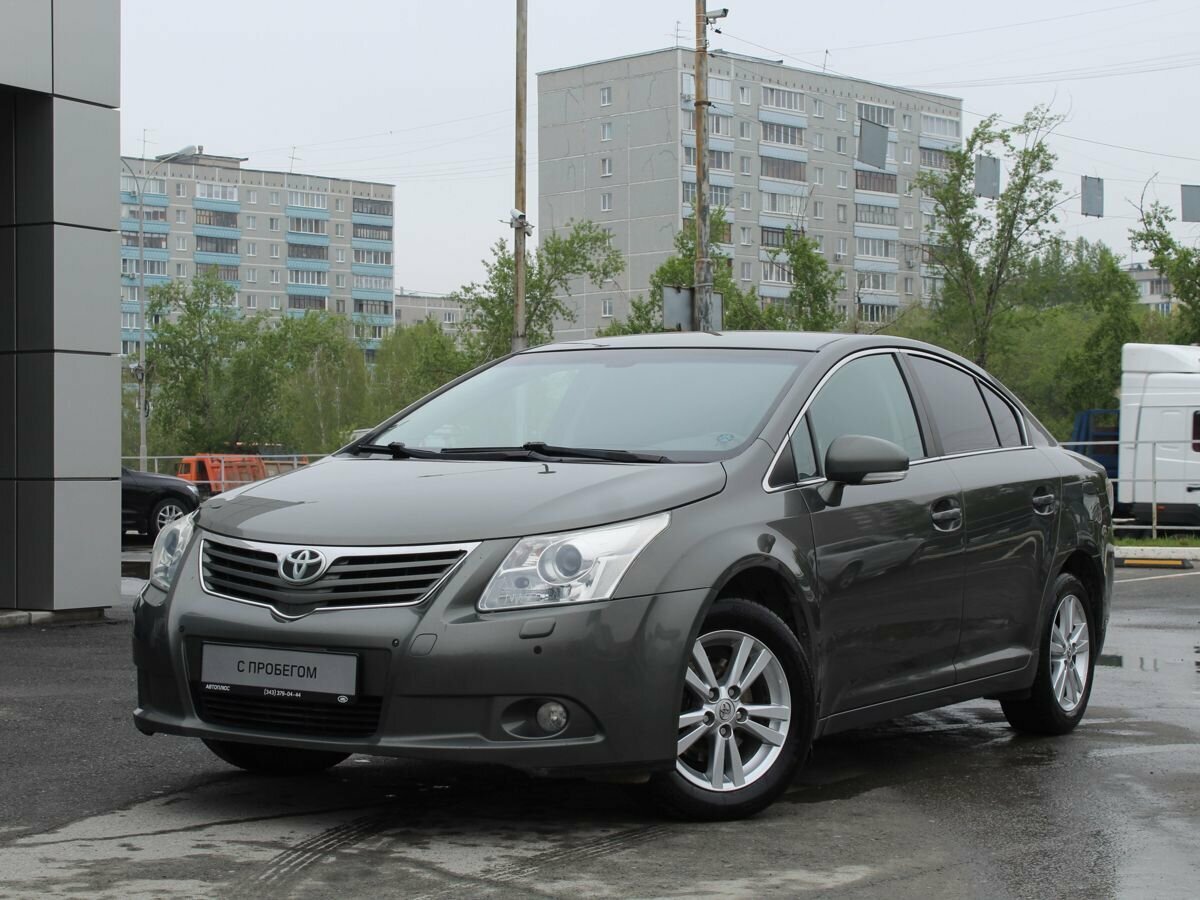 Toyota Avensis III