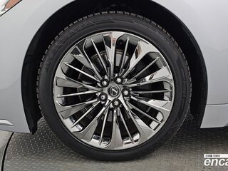2023 Lexus LS 500 V Рестайлинг, серый, 10770000 рублей, вид 5