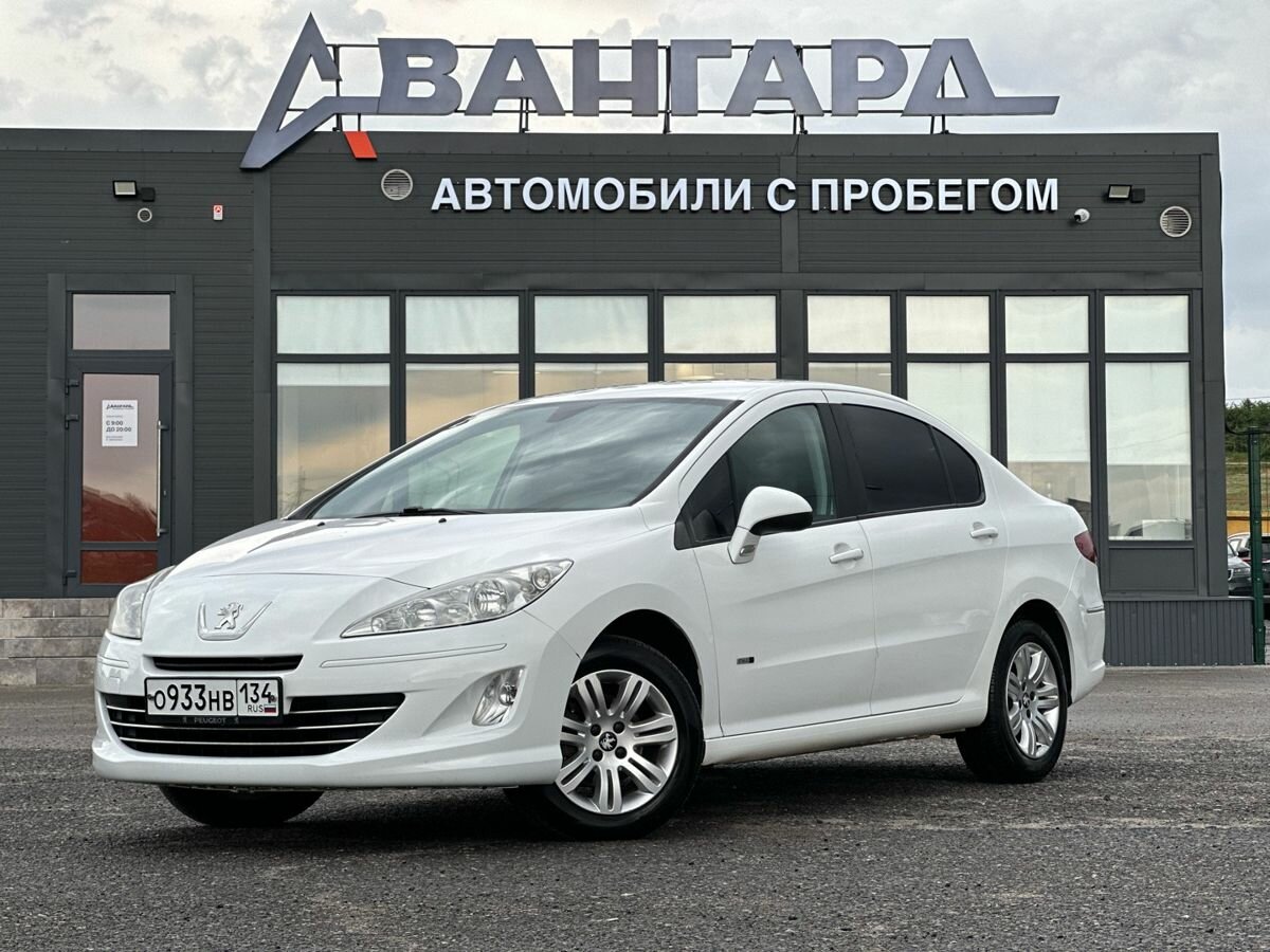 Peugeot 408 I