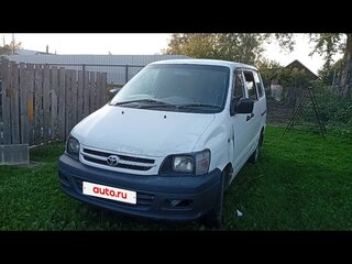 2002 Toyota Town Ace III, белый, 260000 рублей, вид 2