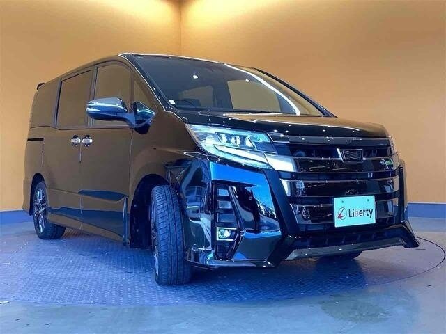 Toyota Noah III (R80) Рестайлинг