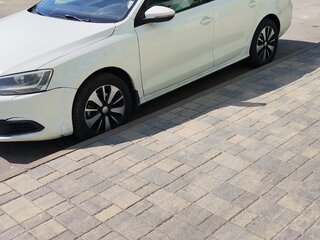 2011 Volkswagen Jetta V, белый, 350000 рублей, вид 2