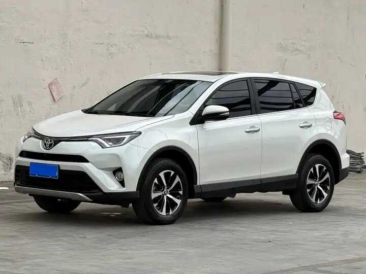 Toyota RAV4 IV (XA40) Рестайлинг
