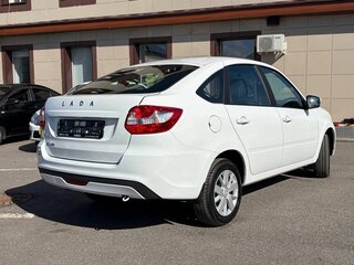 2026 Lada (ВАЗ) Granta I Рестайлинг, белый, 1158800 рублей, вид 5