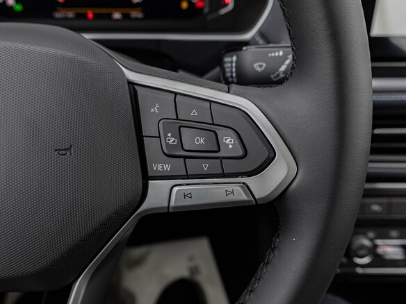 2025 Volkswagen Tharu XR 300 TSI, серый, 2995000 рублей - вид 18