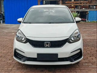 2023 Honda Fit Crosstar IV Рестайлинг, белый, 1080018 рублей, вид 2
