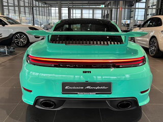 2026 Porsche 911 Carrera VIII (992) Рестайлинг, зелёный, 22000000 рублей, вид 1