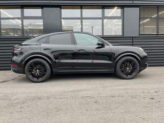 2025 Porsche Cayenne Coupé III Рестайлинг, чёрный, 12327007 рублей, вид 1