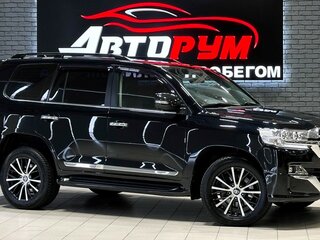 2016 Toyota Land Cruiser 200 Series Рестайлинг 2, чёрный, 5887000 рублей, вид 1