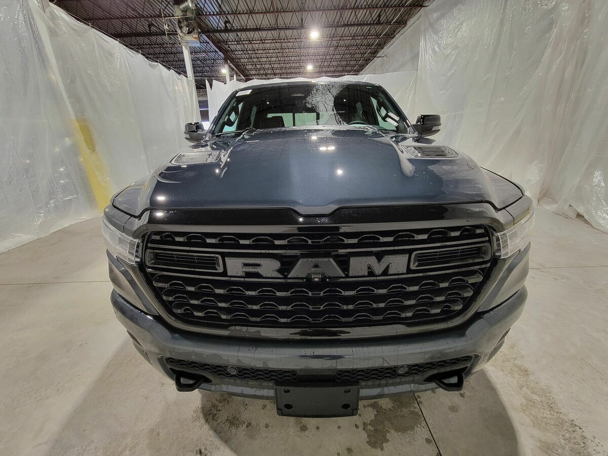 Ram 1500 Crew Cab eTorque V Рестайлинг