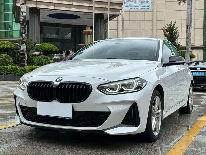 BMW 1 серии 120i III (F52) Рестайлинг