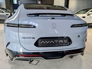 2026 Avatr 12, синий, 7990000 рублей, вид 4