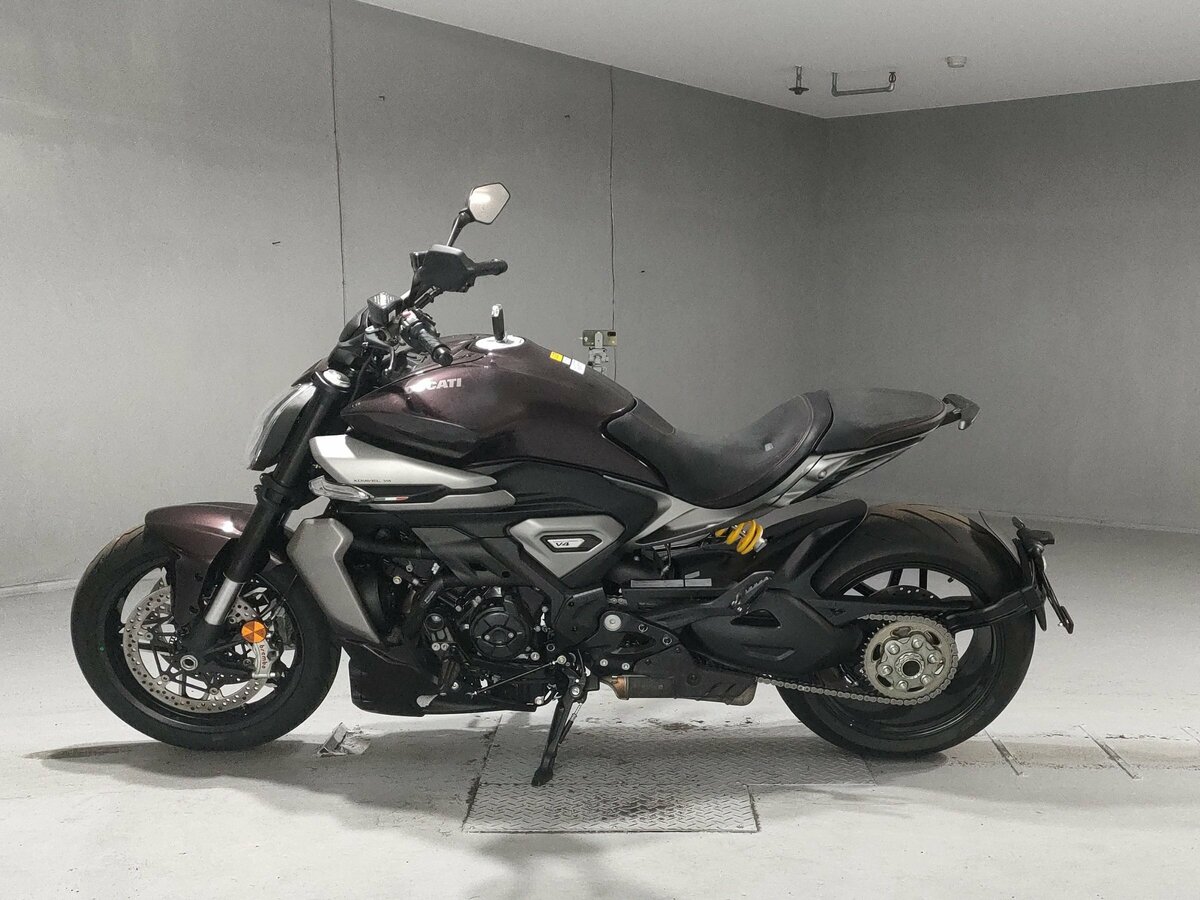 Ducati XDiavel V4
