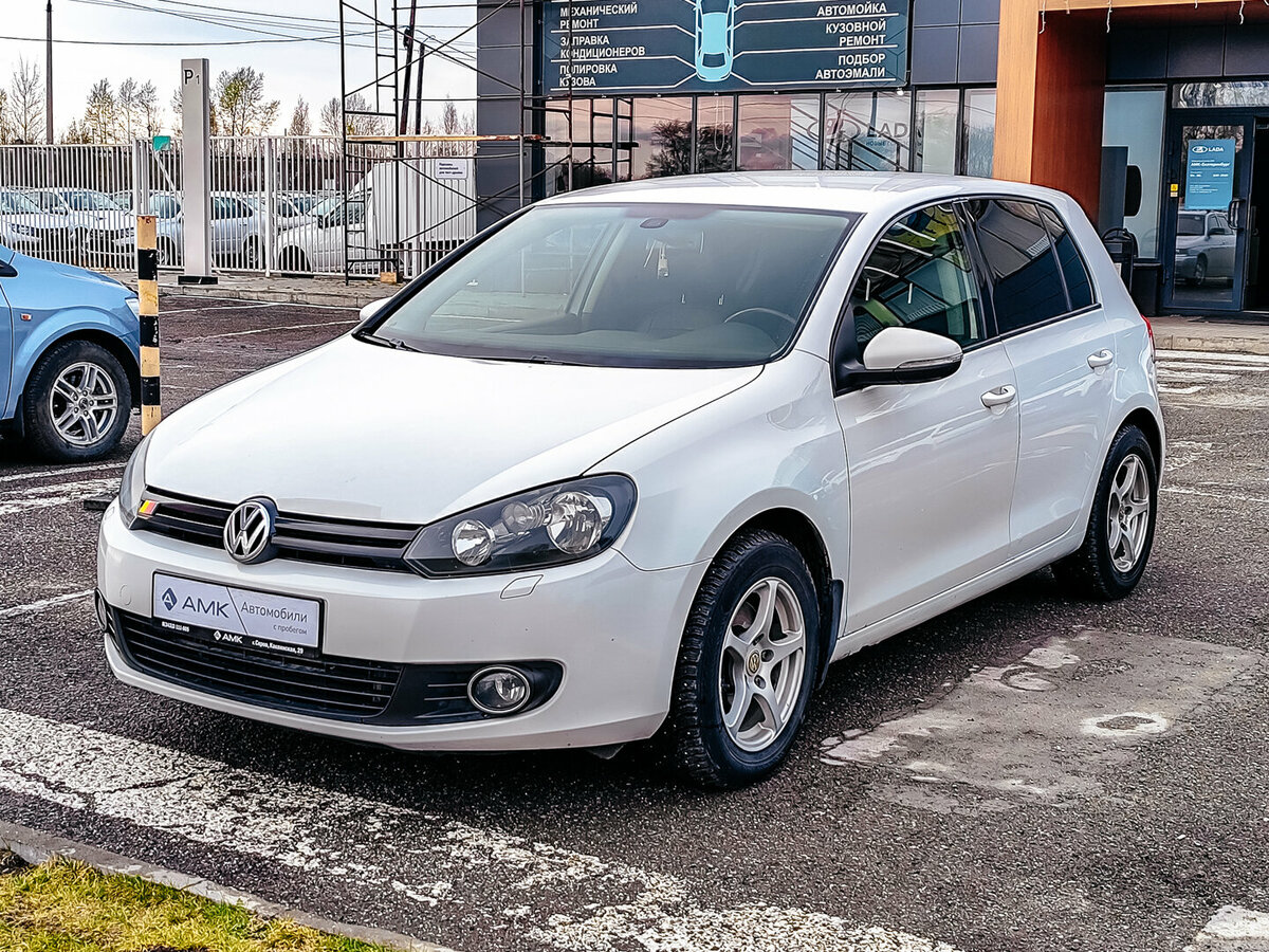 Volkswagen Golf VI