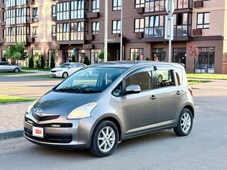 2005 Toyota Ractis I, серый, 565000 рублей, вид 1