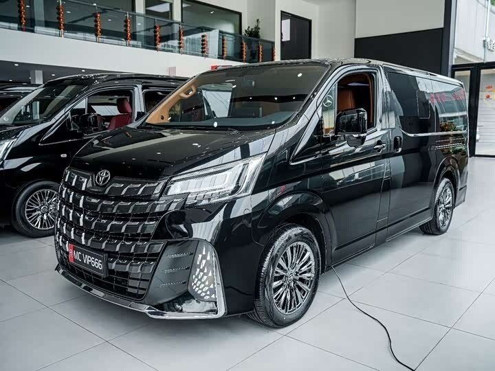 Toyota HiAce H300
