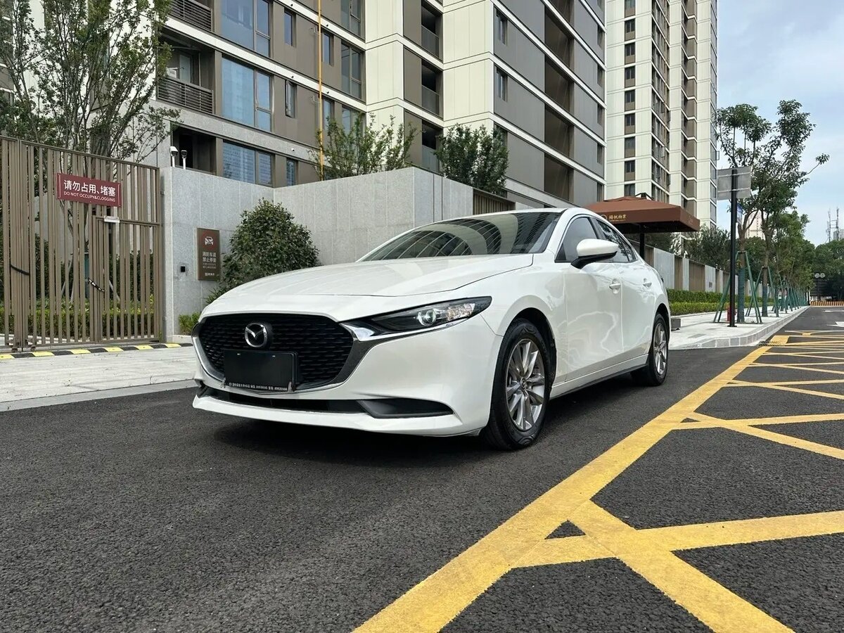 Mazda 3 Axela IV (BP)