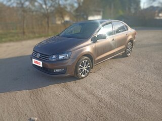 2017 Volkswagen Polo V Рестайлинг, коричневый, 700000 рублей, вид 1