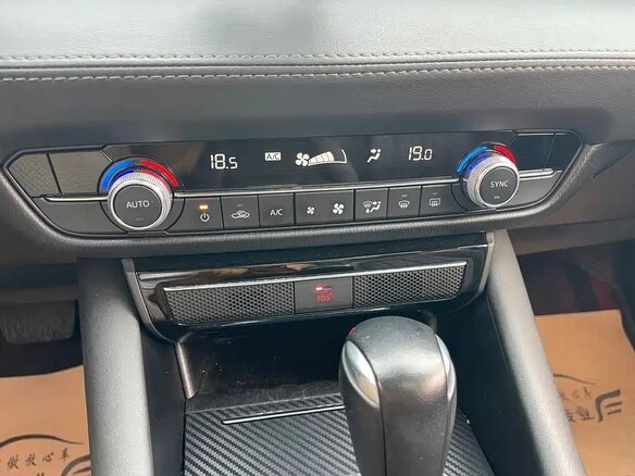 2021 Mazda 6 Atenza III (GJ) Рестайлинг 2, красный, 1830050 рублей - вид 12