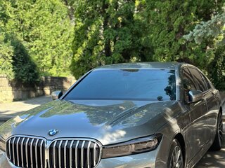 2019 BMW 7 серии 730i VI (G11/G12) Рестайлинг, серый, 3590000 рублей, вид 1
