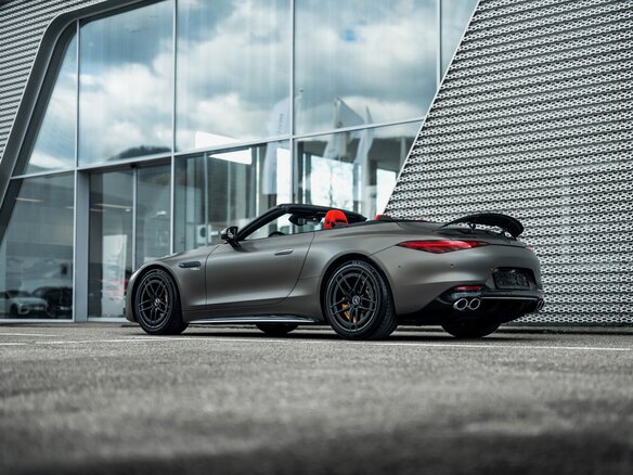 2022 Mercedes-Benz SL-Класс AMG SL 43 43 AMG IV (R232), серый, 11500000 рублей - вид 5