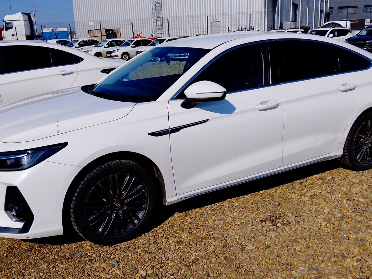 Chery Arrizo 8