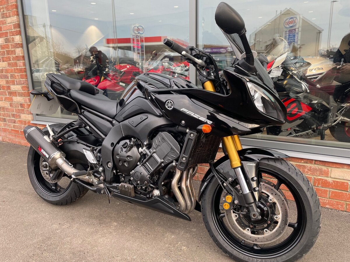 Yamaha FZ8