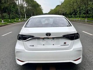 2022 Toyota Corolla XII (E210), белый, 1350000 рублей, вид 5