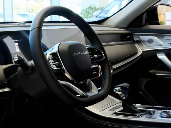 2026 Jetour X70+ I Рестайлинг, чёрный, 3099000 рублей - вид 5