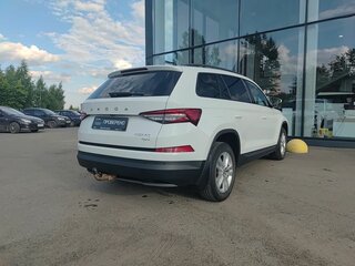 2021 Skoda Kodiaq I Рестайлинг, белый, 2875000 рублей, вид 5