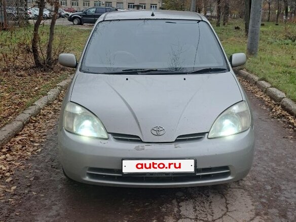 2000 Toyota Prius I Рестайлинг (XW10), серебристый, 230000 рублей - вид 1