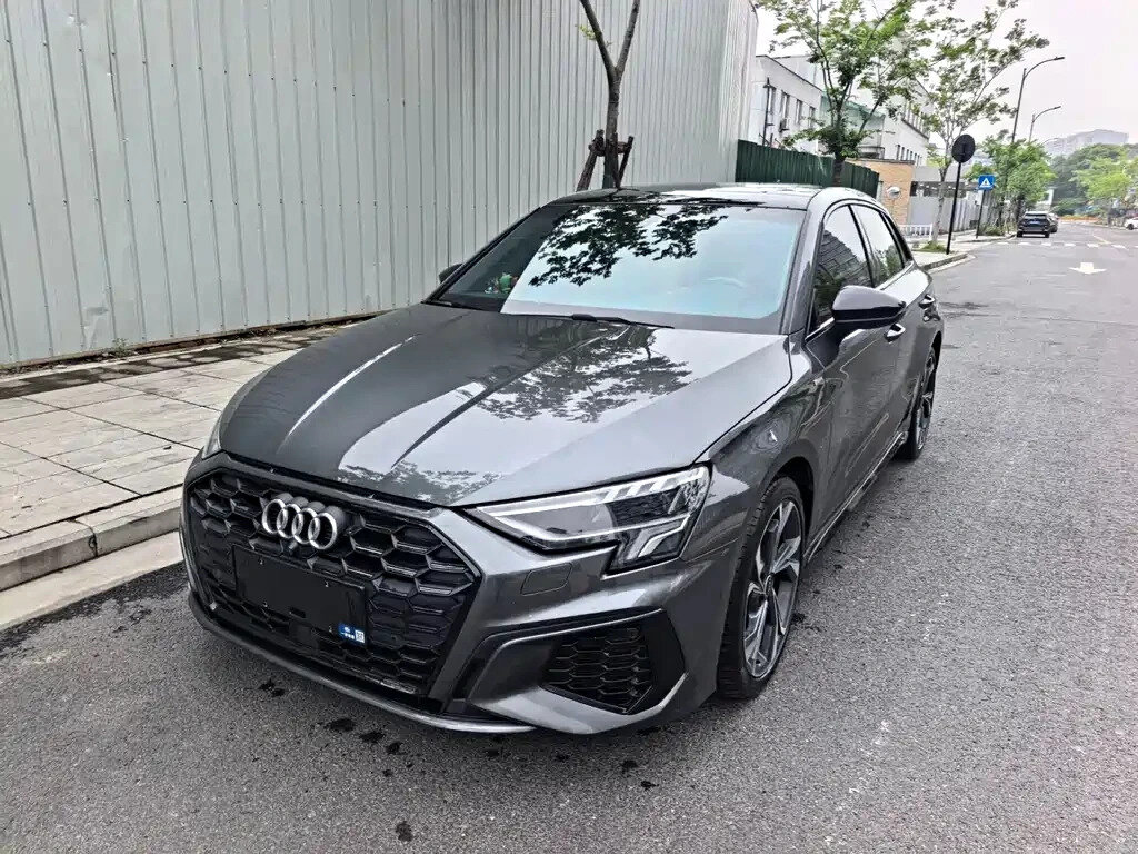 Audi A3 Sportback 35 TFSI IV (8Y)