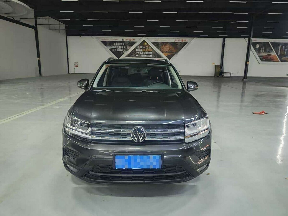 Volkswagen Tharu I