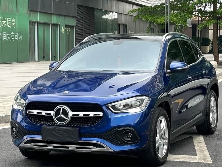 Mercedes-Benz GLA 180 II (H247)