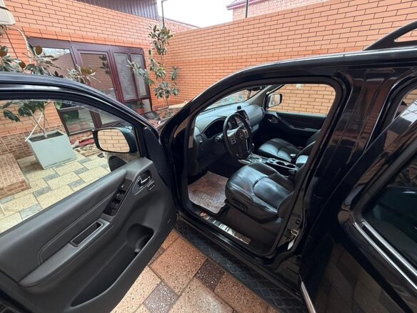 2012 Nissan Pathfinder III Рестайлинг, чёрный, 1350000 рублей - вид 5