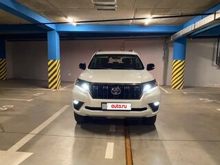 2021 Toyota Land Cruiser Prado 150 Series Рестайлинг 3, белый, 5000000 рублей, вид 1