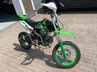 KXD 607