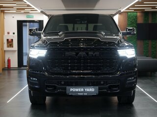 2026 Ram 1500 Crew Cab eTorque V Рестайлинг, чёрный, 13700000 рублей, вид 2