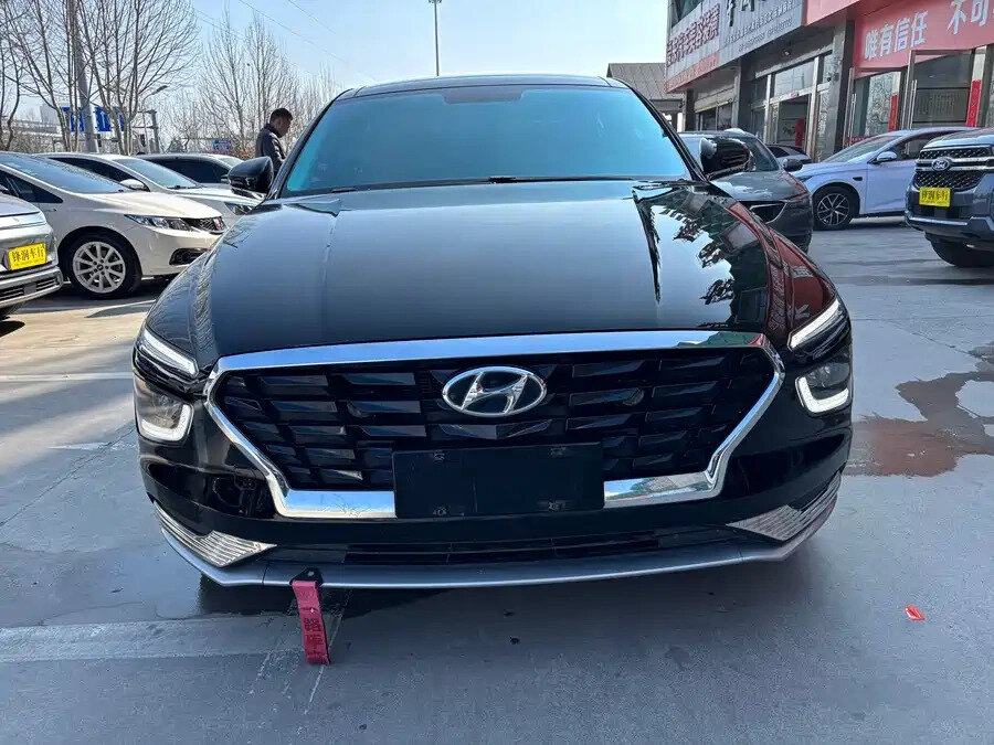 Hyundai Mistra II (DU2)