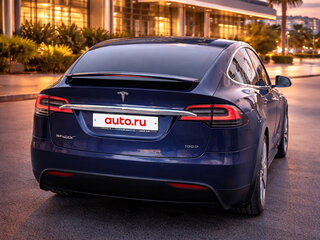 2018 Tesla Model X 100D I, синий, 3650000 рублей, вид 3