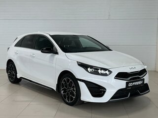 2021 Kia Ceed III Рестайлинг, белый, 2450000 рублей, вид 1