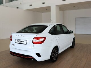 2026 Lada (ВАЗ) Granta Sport I Рестайлинг, белый, 1561000 рублей, вид 4