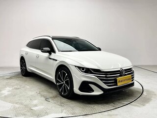 2024 Volkswagen Passat CC 380 TSI II Рестайлинг, белый, 4450000 рублей, вид 3