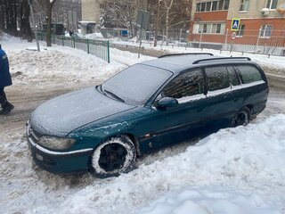 1996 Opel Omega B, зелёный, 140000 рублей, вид 1