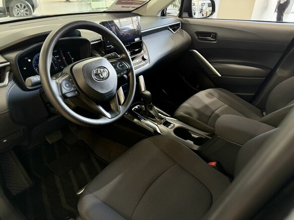 2025 Toyota Corolla Cross I, белый, 3700000 рублей - вид 8