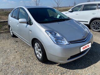 2008 Toyota Prius II Рестайлинг (XW20), серебристый, 780000 рублей, вид 1